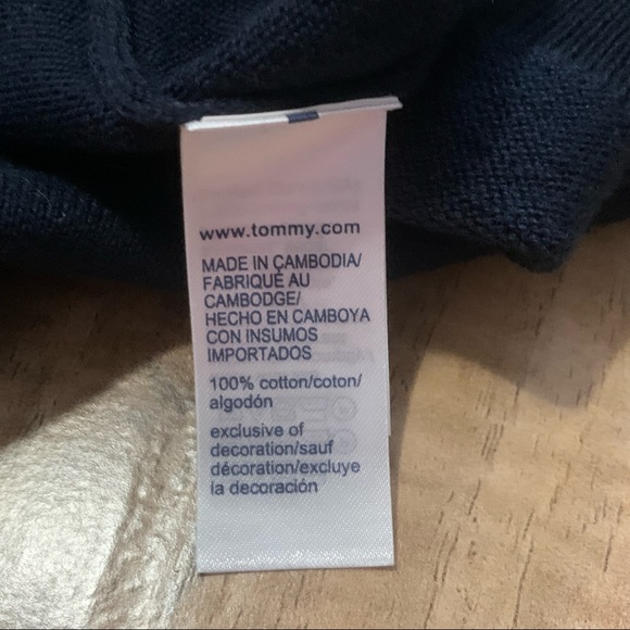 TOMMY HILFIGER V Neck Sweater - Picture 3 of 4
